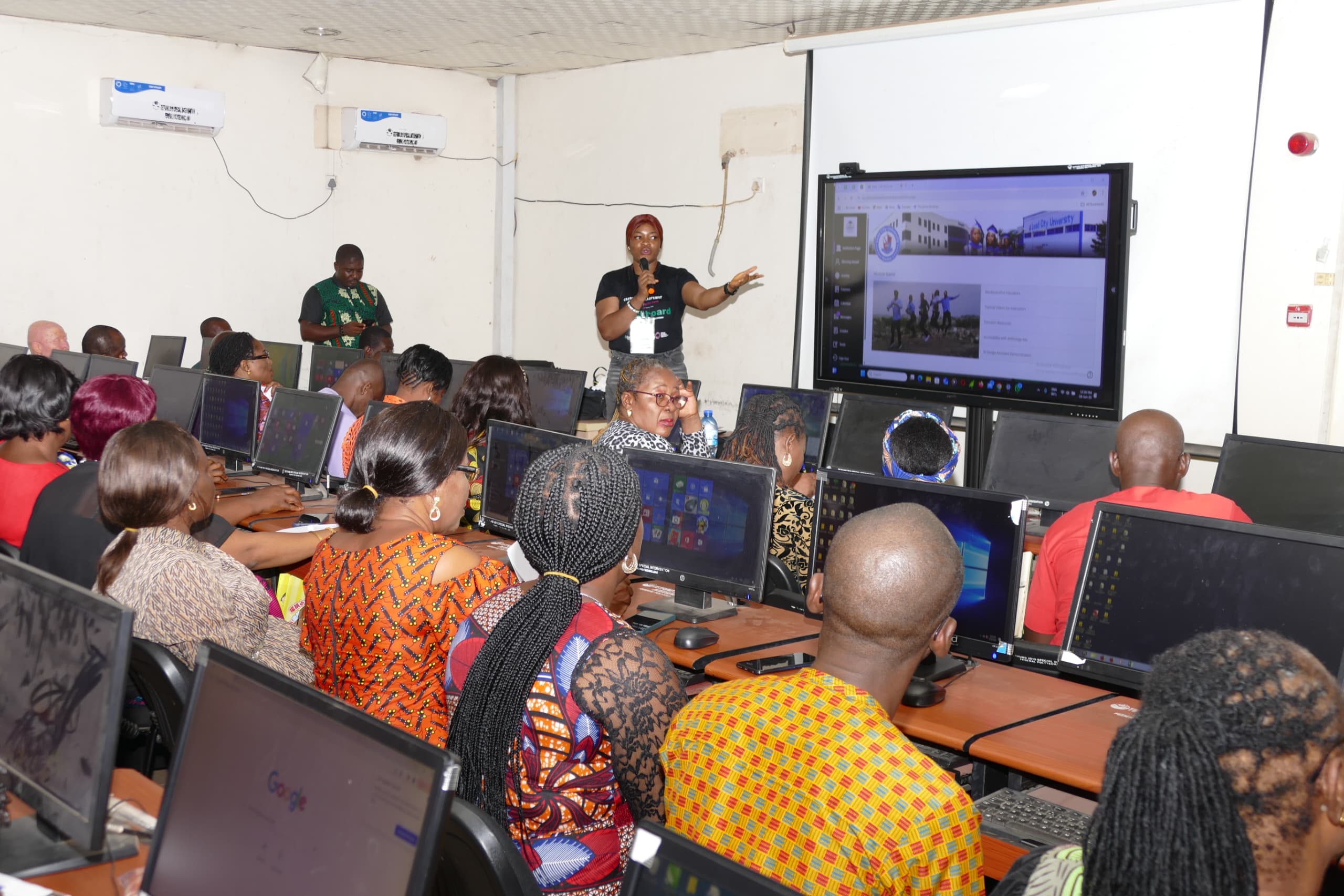 You are currently viewing FEDERAL POLYTECHNIC OKO GOES DIGITAL, TRAINS STAFF ON BLACKBOARD LMS
