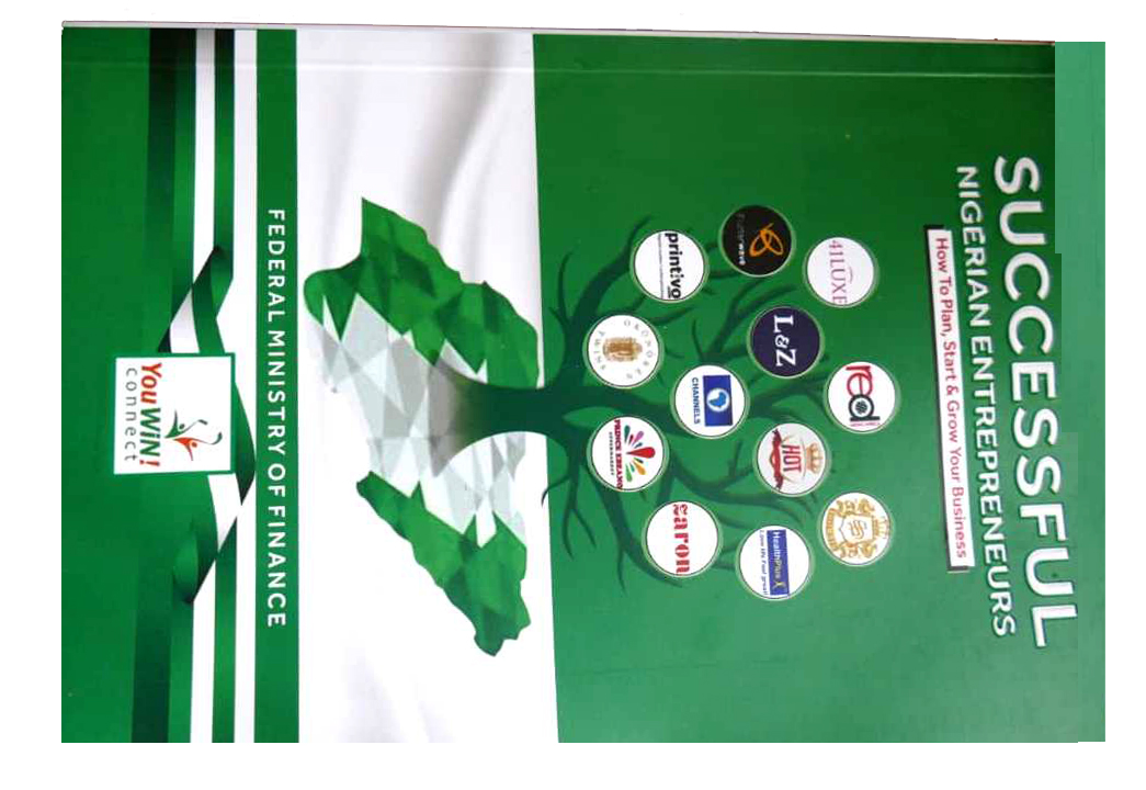 You are currently viewing YOU WIN DISTRIBUTES FREE ENTREPRENEURSHIP BOOKS TO FEDERAL POLYTECHNIC OKO STUDENTS