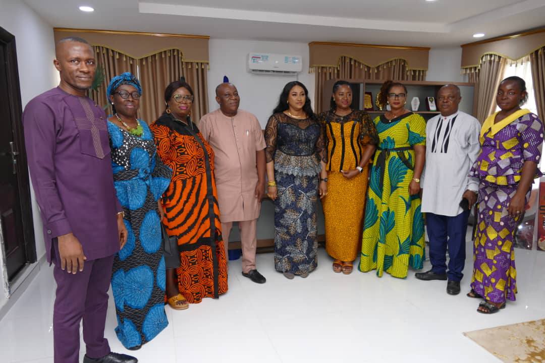 You are currently viewing UKPOR STAFF INDIGENES PAY COURTESY VISIT ON THE RECTOR
