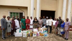Read more about the article RECTOR SUPPLIES ESSENTIAL DRUGS, MEDICAL EQUIPMENT, TEST KITS TO MEDICAL CENTRE