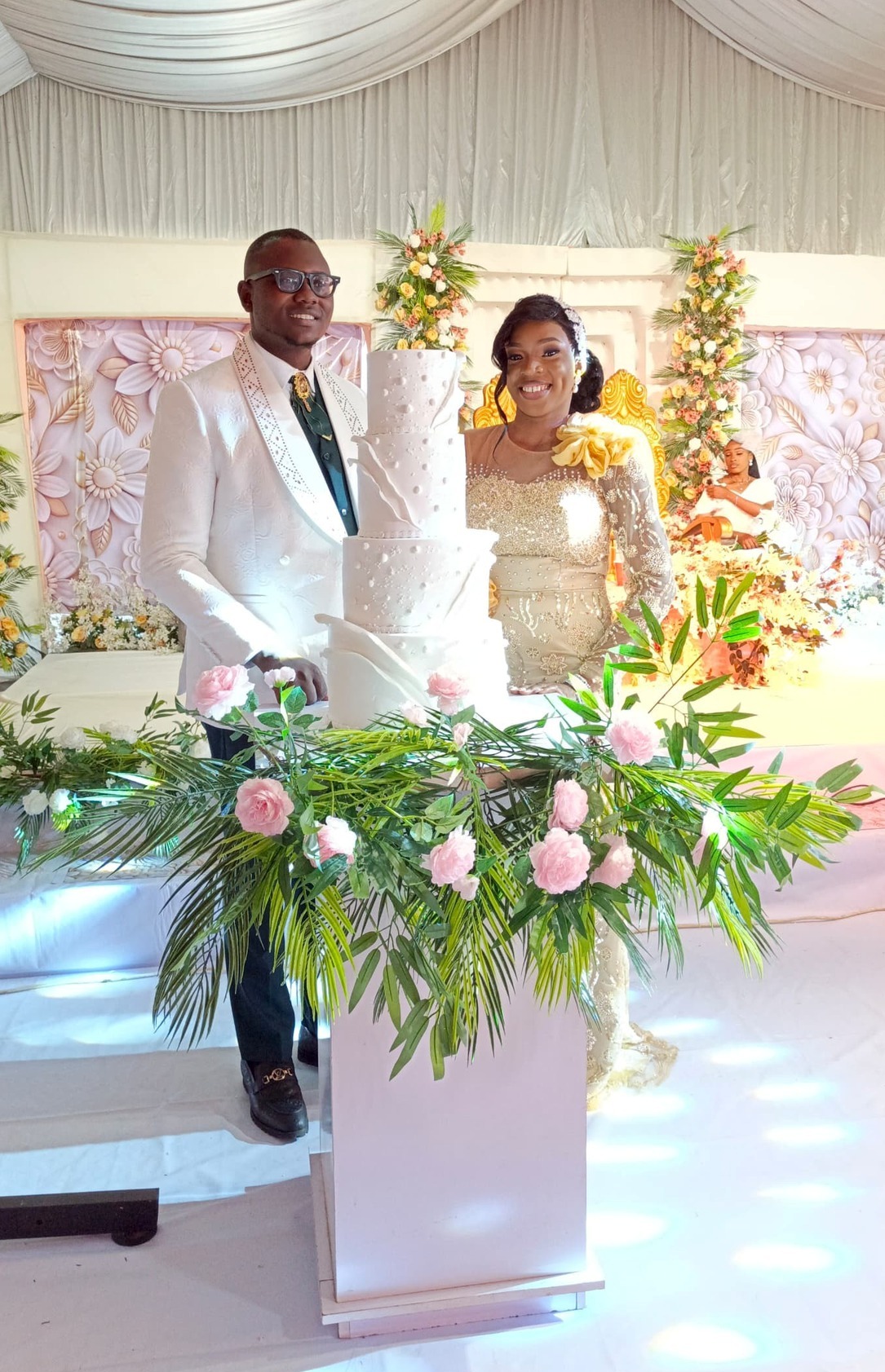Read more about the article RECTOR DR. AWUZIE ATTENDS THE WEDDING OF ENGR.UCHE AND CHIOMA NDIFE