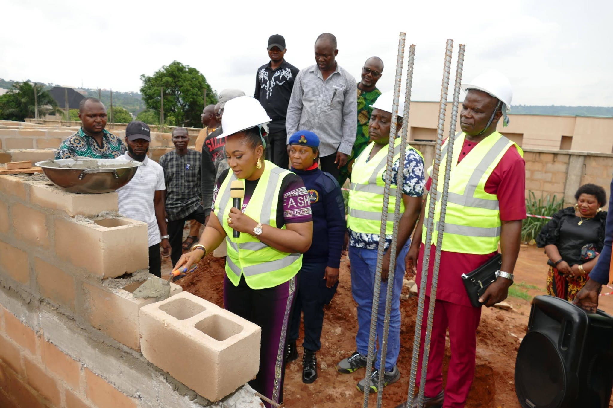 You are currently viewing RECTOR FLAGS OFF CONSTRUCTION OF NEW STUDENTS’ HOSTEL AT FEDERAL POLYTECHNIC OKO
